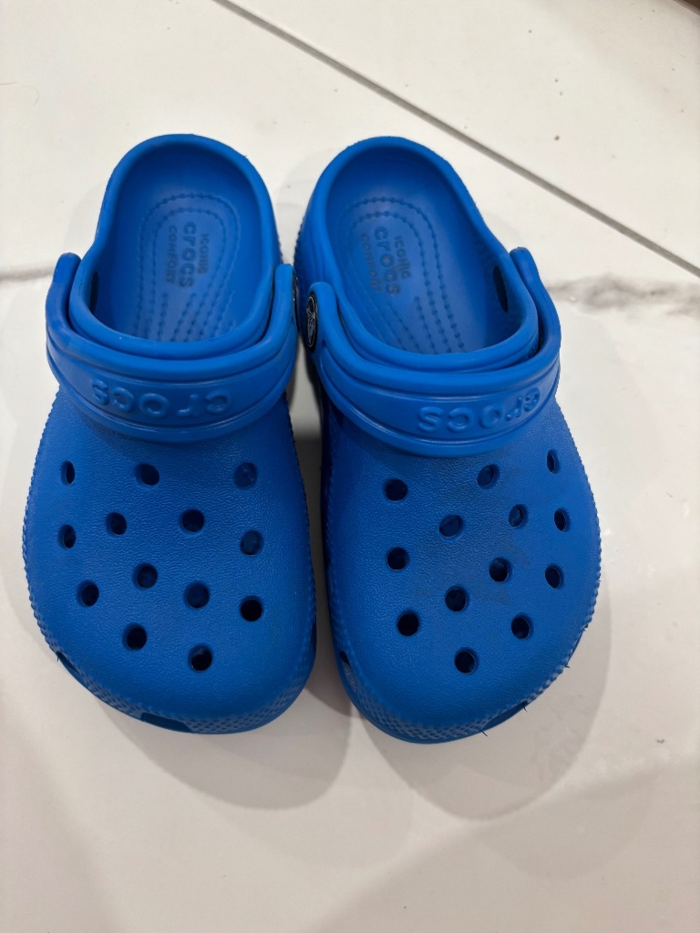 Crocs Kids Classic Clogs Blue Bolt – Toddler Size C10 – Great Condition